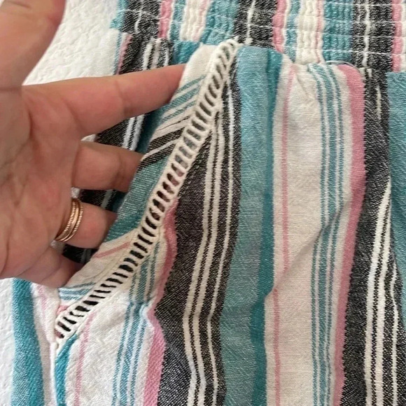 Briggs | Smocked Waist Shorts with Vertical Stripes | Sz S - Picture 3 of 5
